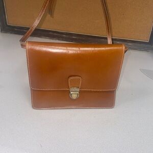 Patricia Nash Lanza crossbody